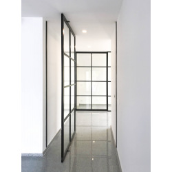 Black pivot steel interior...