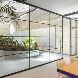 Steel office partition /...