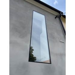 Exterior ctittall window to...