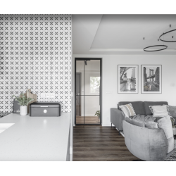 Black pivot steel interior...